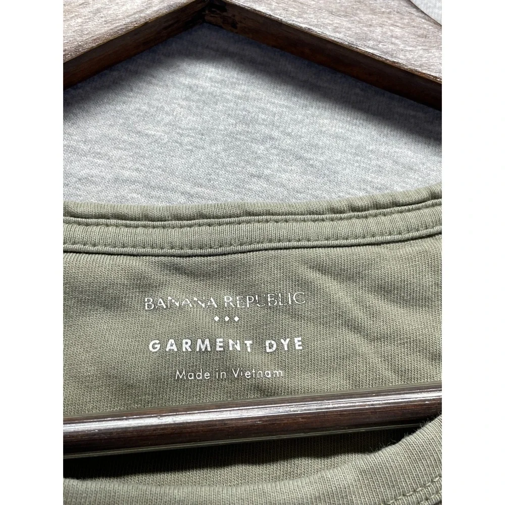 Banana Republic Garment Dyed T Shirt Mens Large Olive Green Crew Neck Cotton